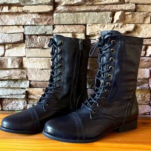 Elegant Black Leather Lace-Up Boots